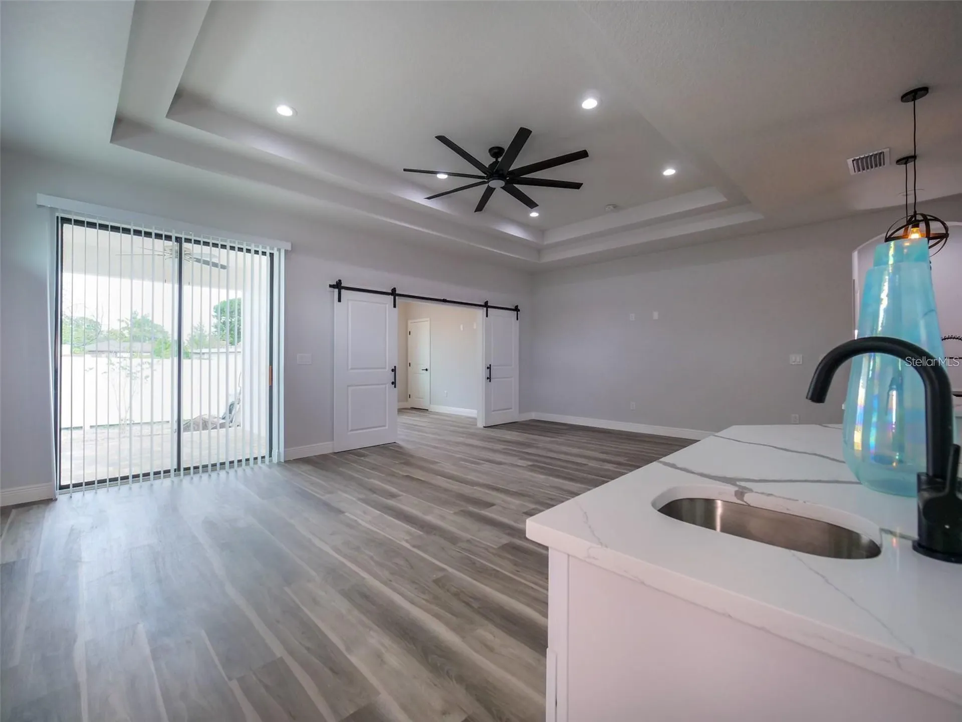 2303 W Ivy Street Tampa FL 33607