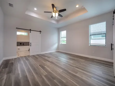 2303 W Ivy Street Tampa FL 33607