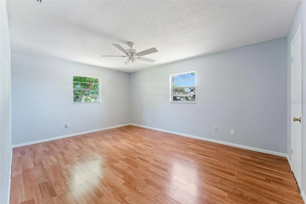1754 Foxboro Drive Orlando FL 32812