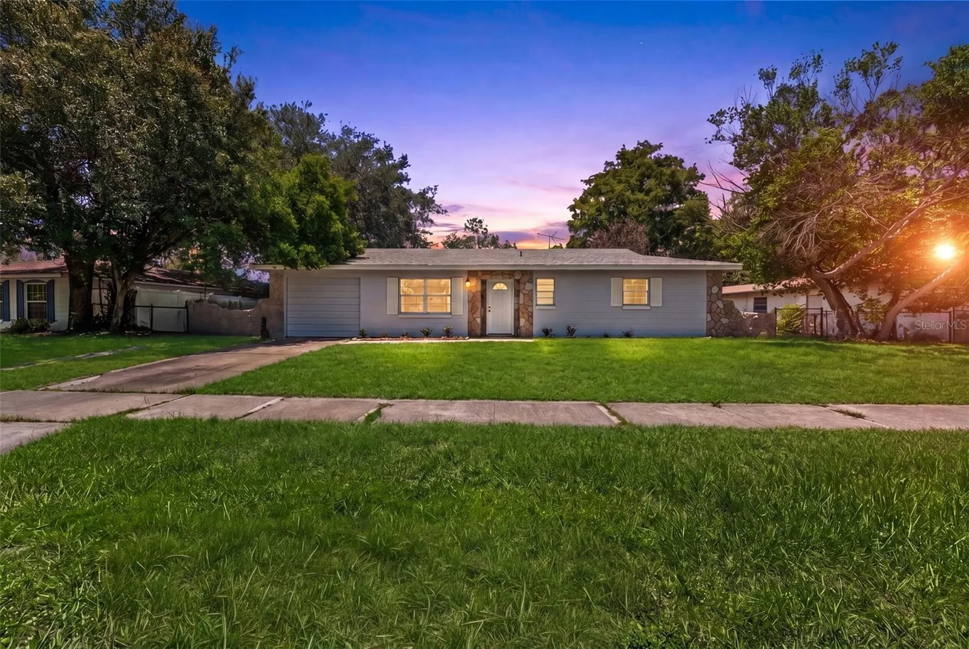 1754 Foxboro Drive Orlando FL 32812