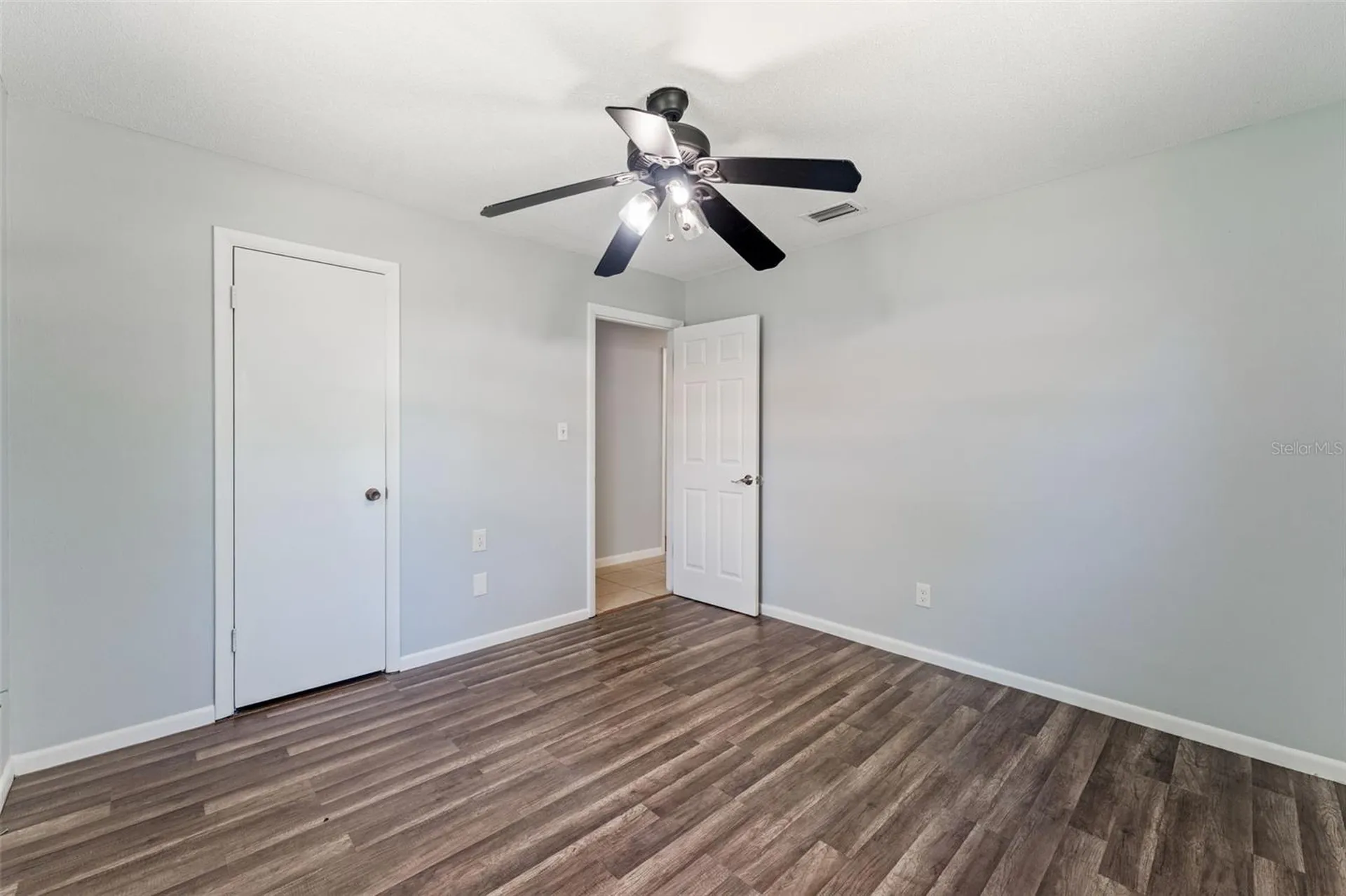1754 Foxboro Drive Orlando FL 32812