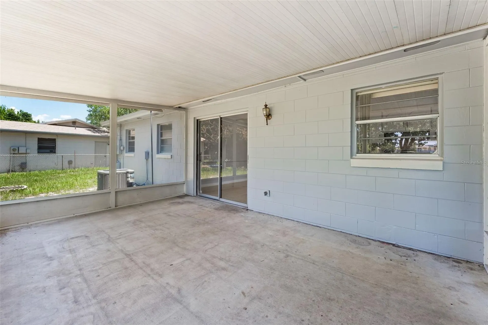 1754 Foxboro Drive Orlando FL 32812