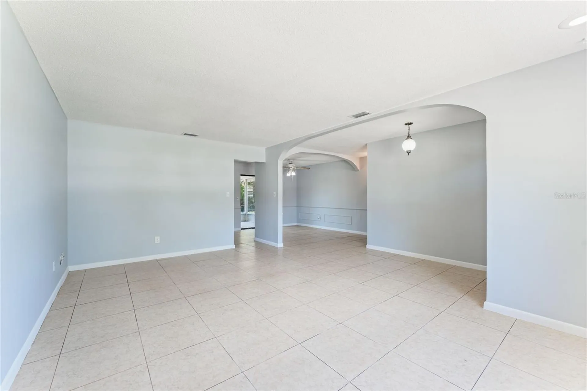 1754 Foxboro Drive Orlando FL 32812