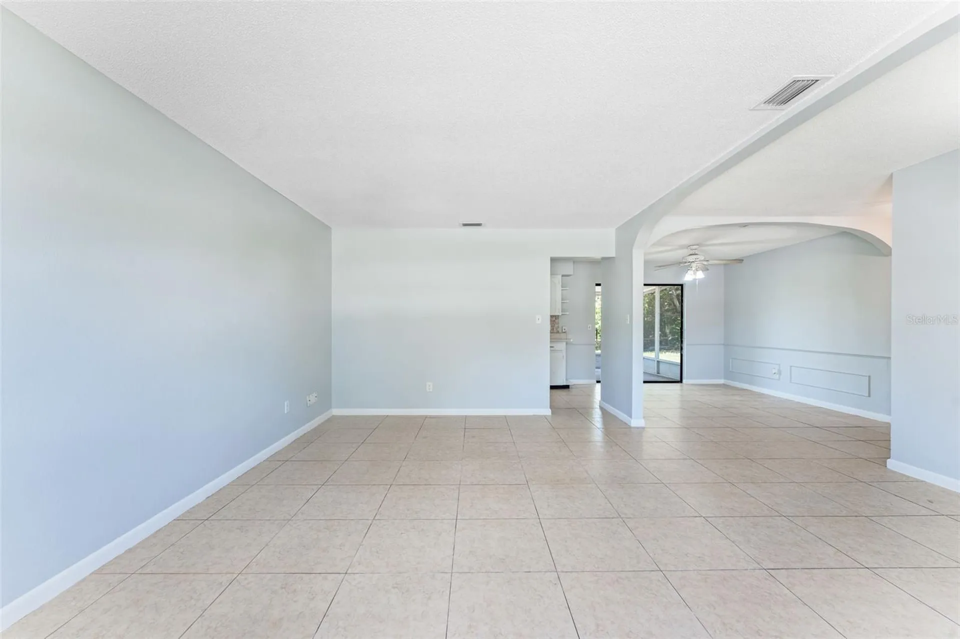 1754 Foxboro Drive Orlando FL 32812