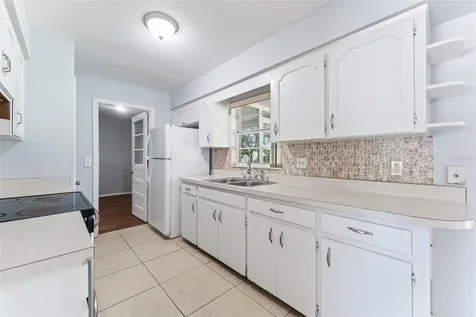 1754 Foxboro Drive Orlando FL 32812