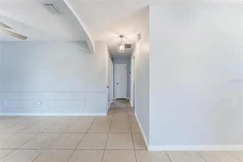1754 Foxboro Drive Orlando FL 32812