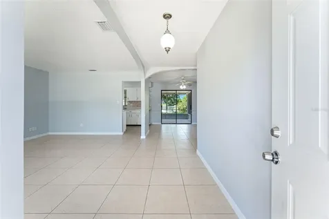 1754 Foxboro Drive Orlando FL 32812