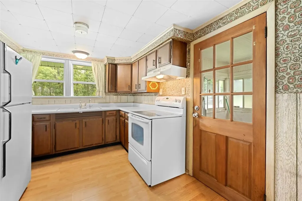 8511 Hillcrest Drive Brooksville FL 34601