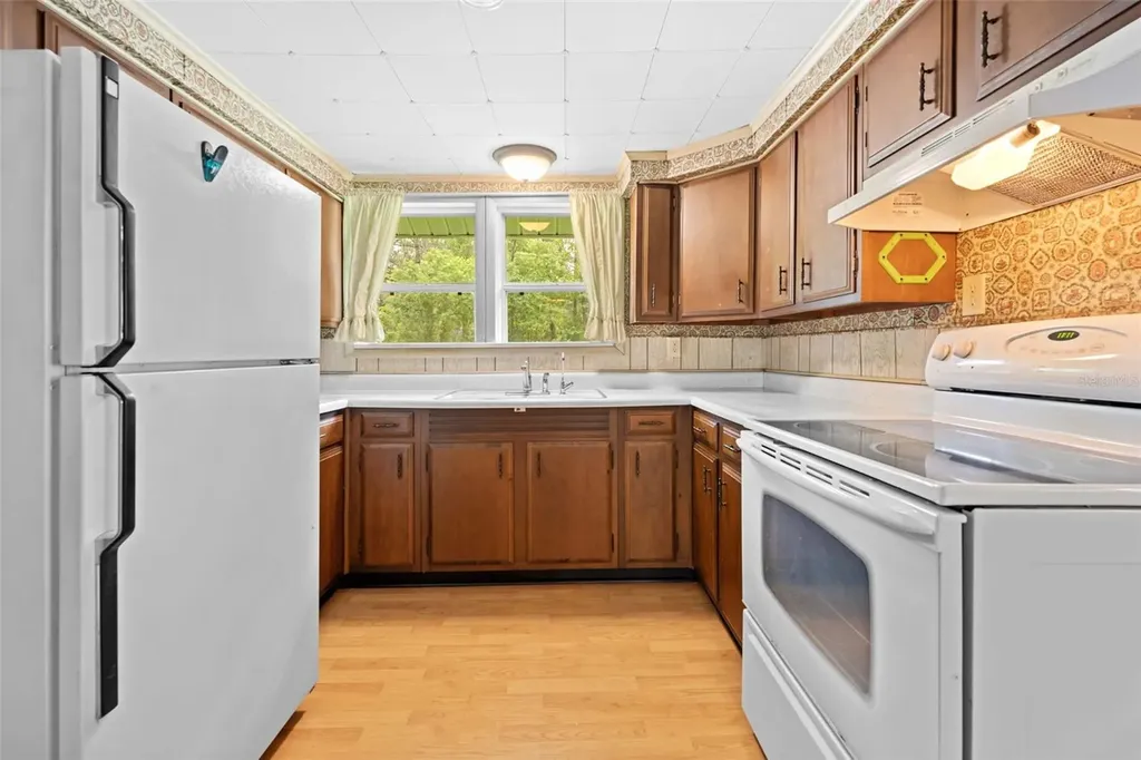 8511 Hillcrest Drive Brooksville FL 34601