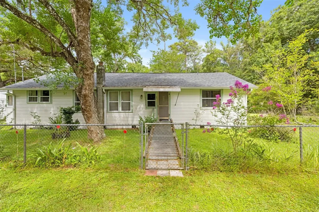 8511 Hillcrest Drive Brooksville FL 34601