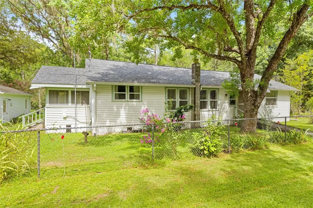 8511 Hillcrest Drive Brooksville FL 34601