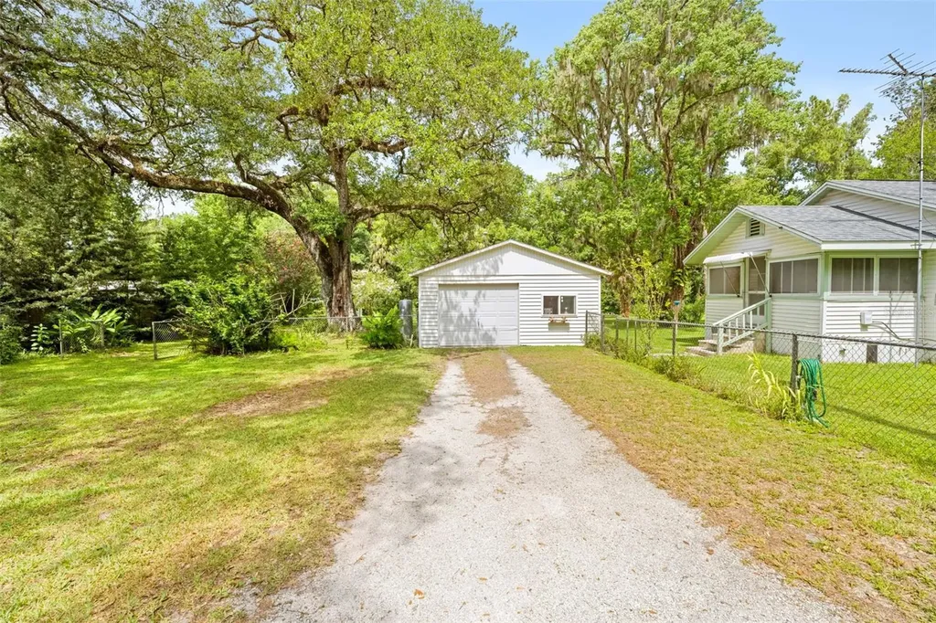 8511 Hillcrest Drive Brooksville FL 34601
