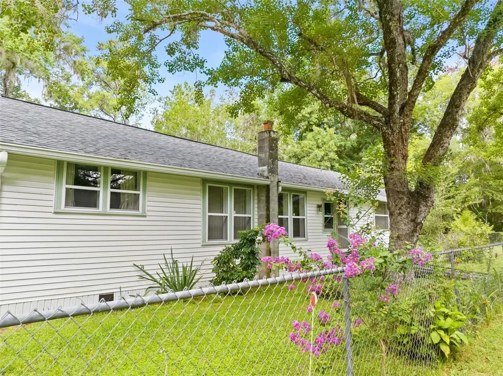 8511 Hillcrest Drive Brooksville FL 34601