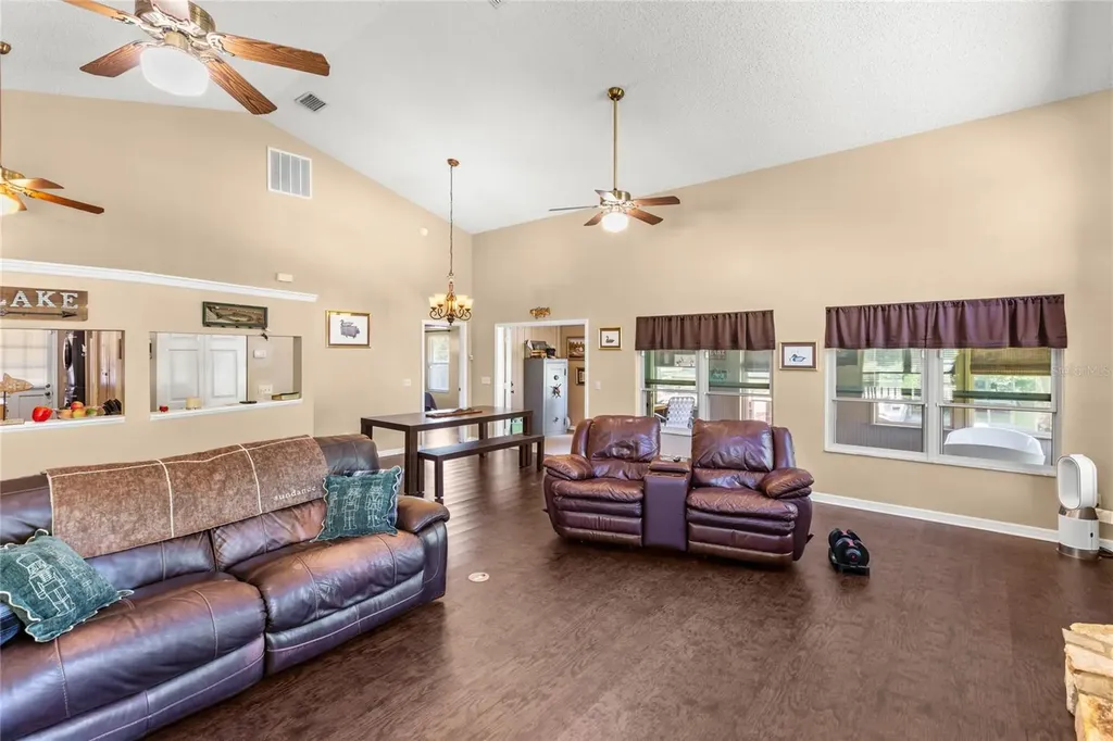 5930 Island Road Melrose FL 32666