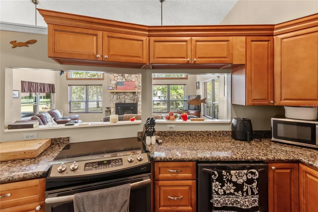 5930 Island Road Melrose FL 32666