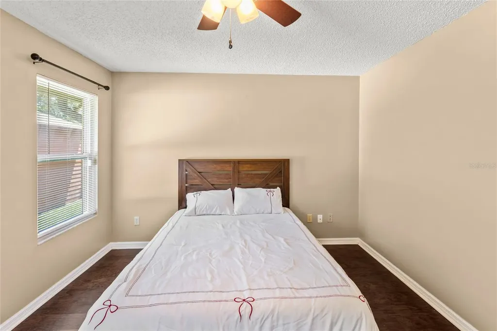 5930 Island Road Melrose FL 32666