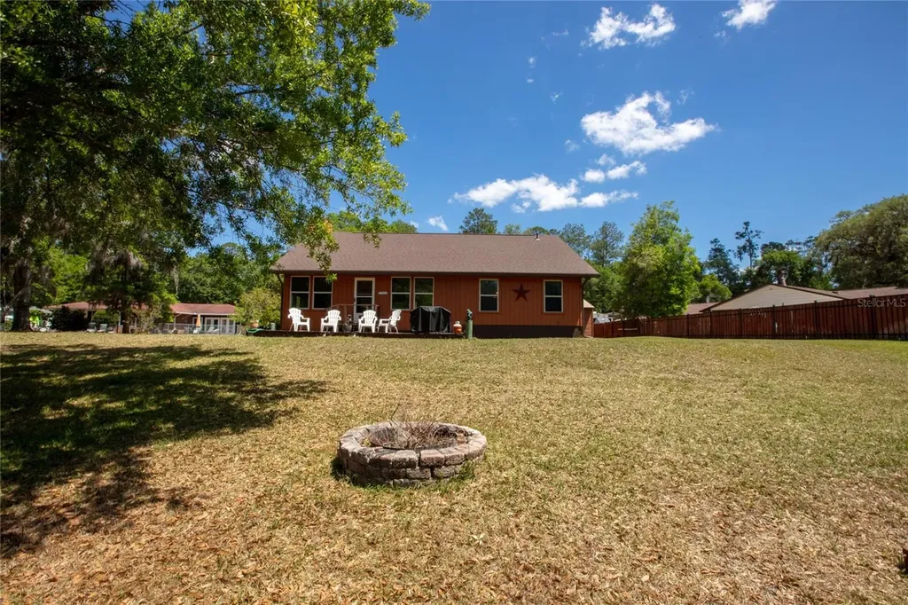 5930 Island Road Melrose FL 32666