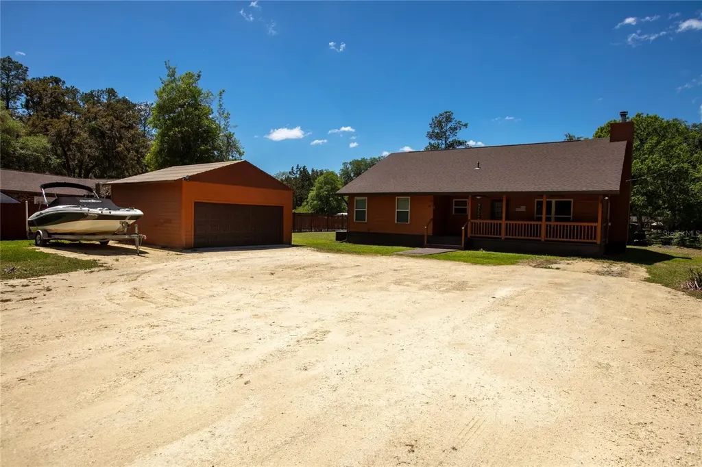 5930 Island Road Melrose FL 32666