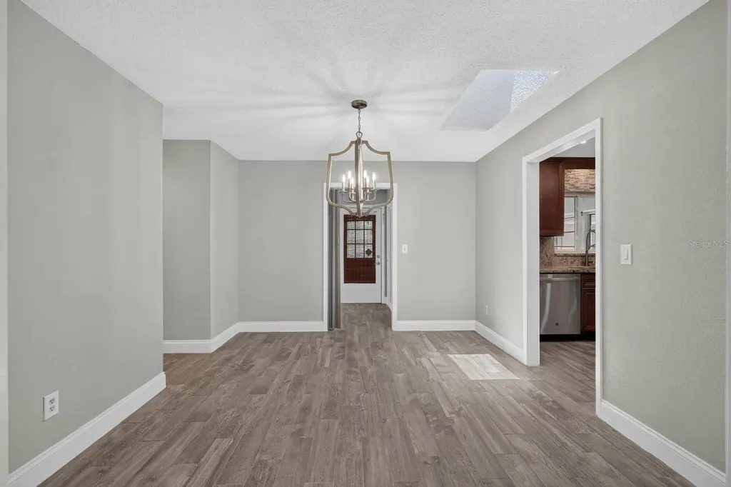 1017 E Indian Oaks Daytona Beach FL 32117