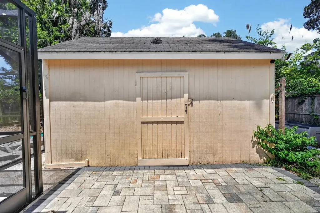 1017 E Indian Oaks Daytona Beach FL 32117