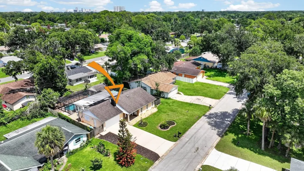 1017 E Indian Oaks Daytona Beach FL 32117