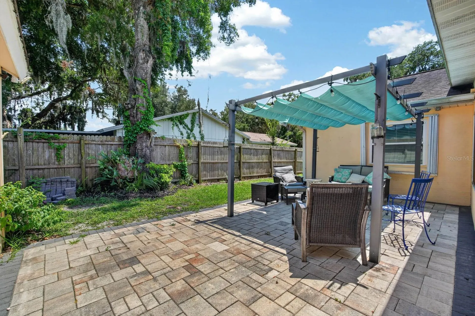 1017 E Indian Oaks Daytona Beach FL 32117