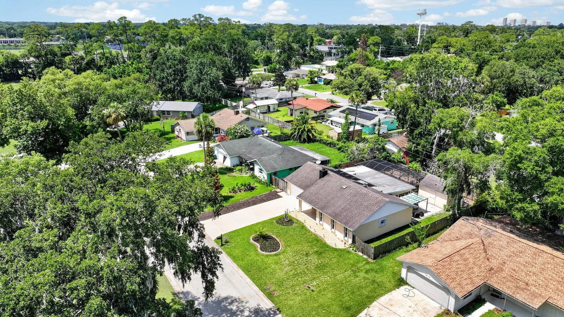 1017 E Indian Oaks Daytona Beach FL 32117