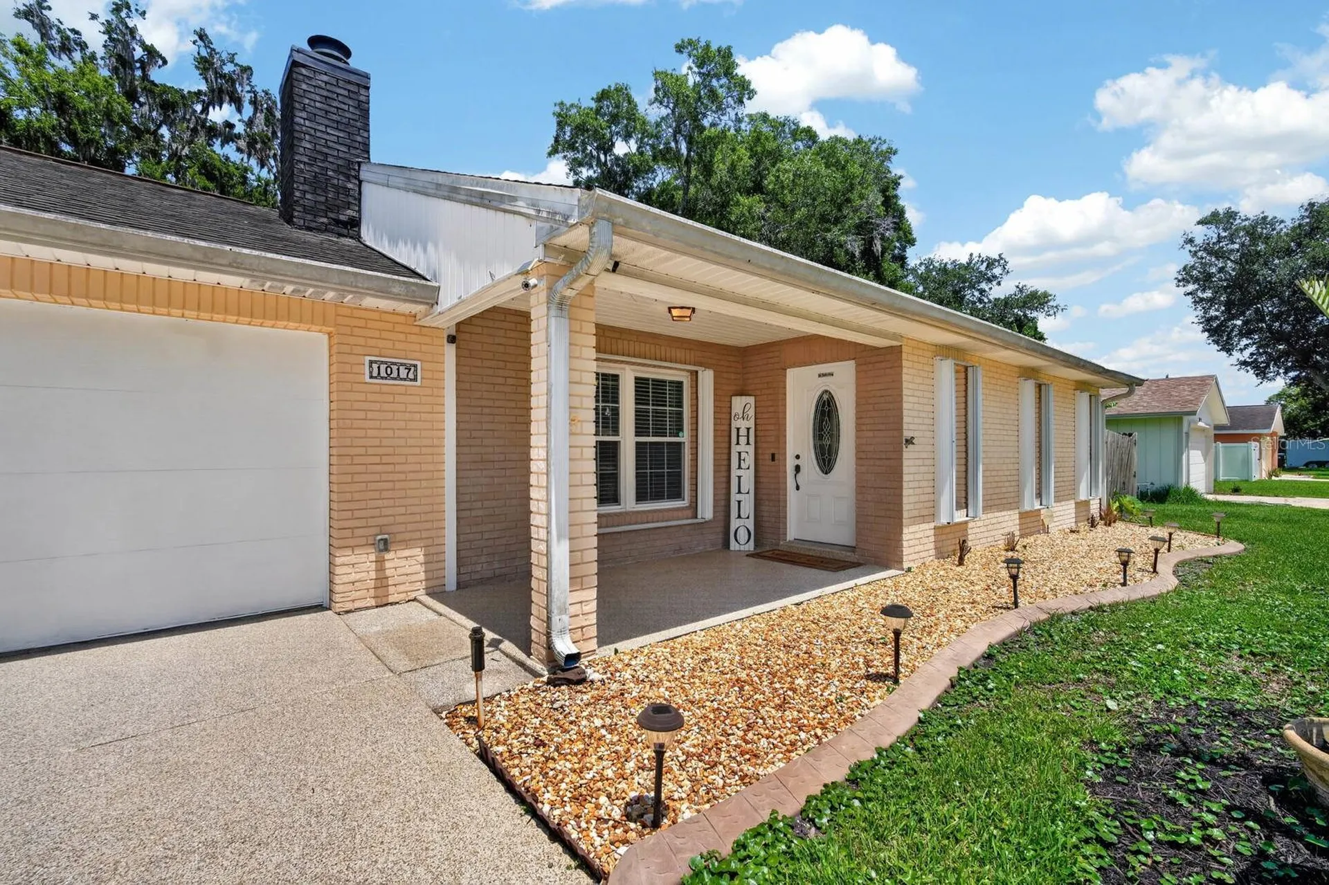 1017 E Indian Oaks Daytona Beach FL 32117