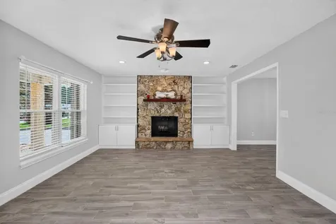 1017 E Indian Oaks Daytona Beach FL 32117