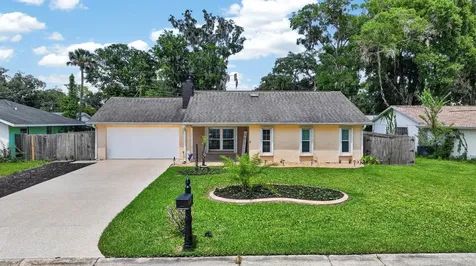 1017 E Indian Oaks Daytona Beach FL 32117