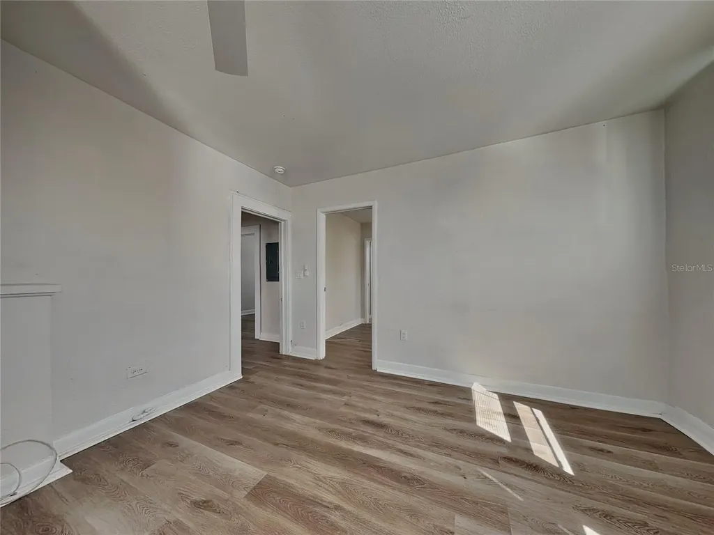 2904 W Chestnut Street Tampa FL 33607