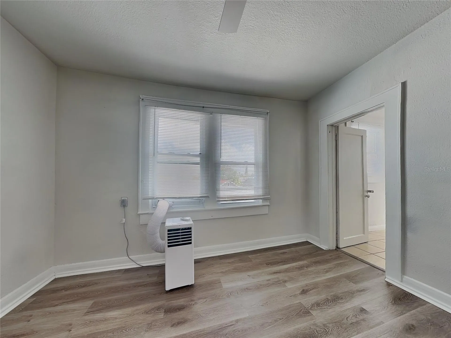 2904 W Chestnut Street Tampa FL 33607