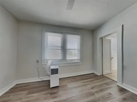 2904 W Chestnut Street Tampa FL 33607