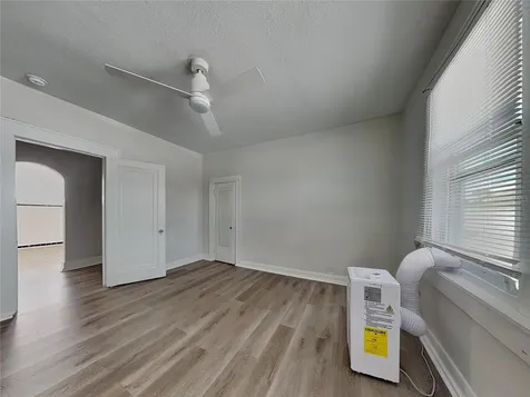 2904 W Chestnut Street Tampa FL 33607