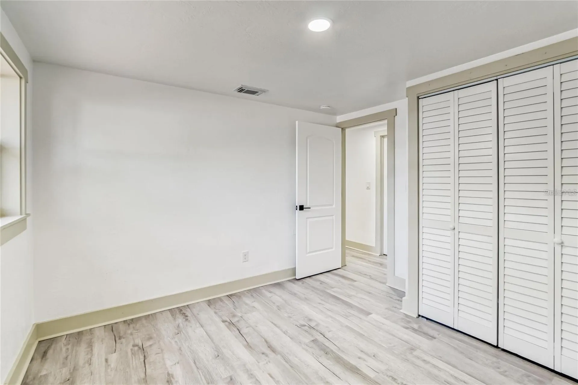 1300 Melonwood Avenue Clearwater FL 33759