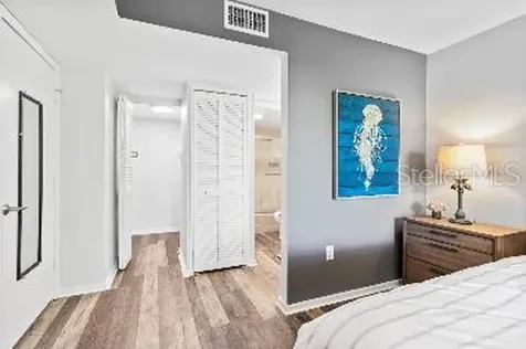 3071 Willow Green Sarasota FL 34235