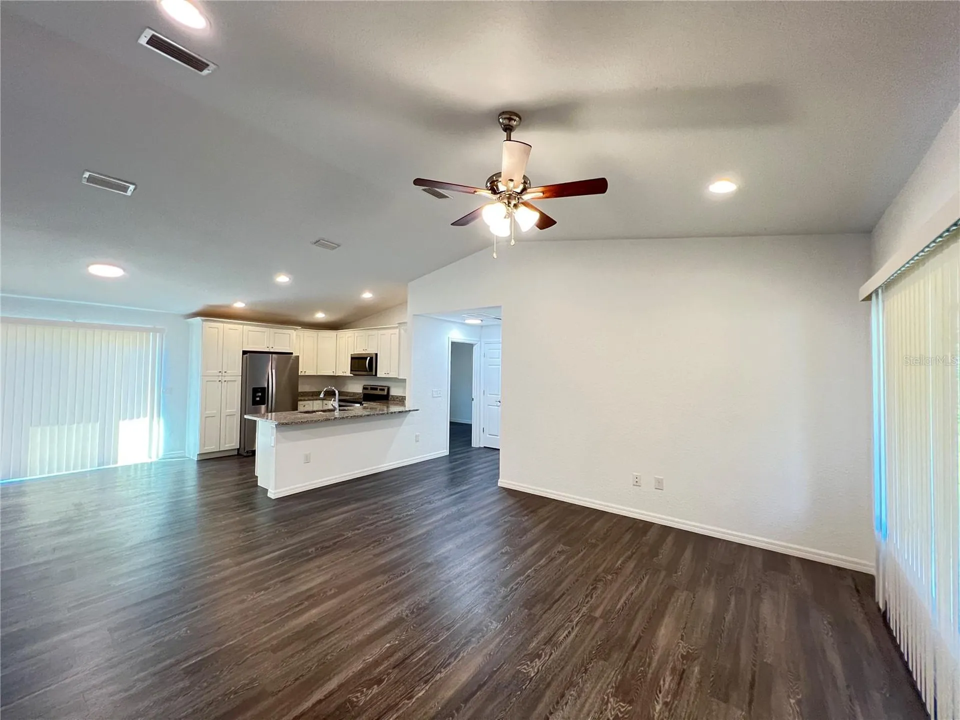 190 Fisher Way Ocklawaha FL 32179