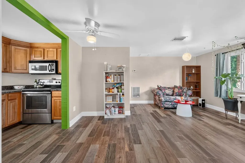 277 Debary Drive Debary FL 32713