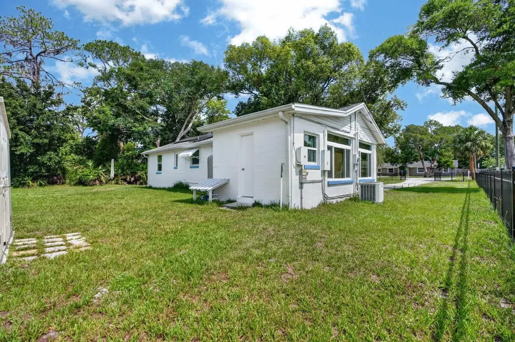 277 Debary Drive Debary FL 32713
