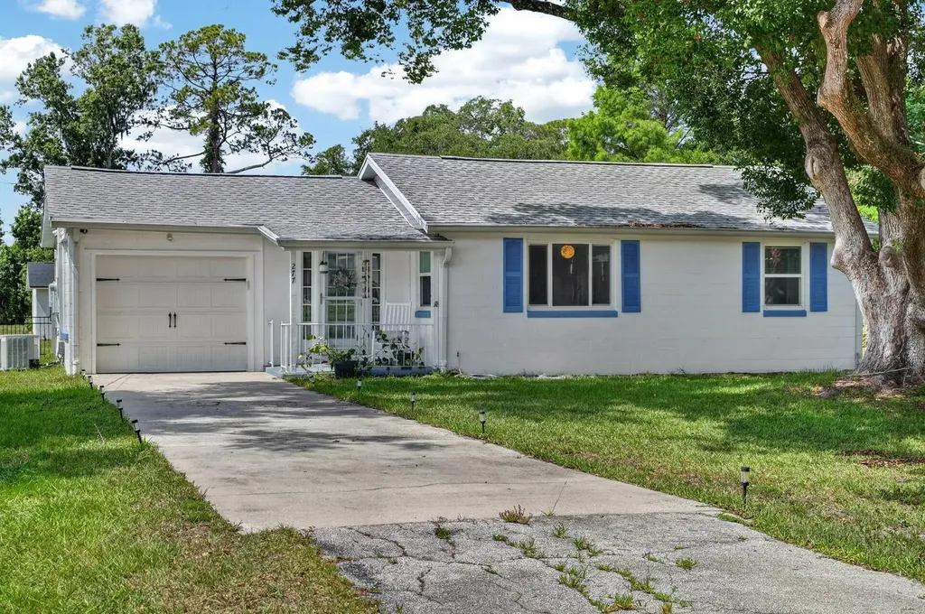 277 Debary Drive Debary FL 32713