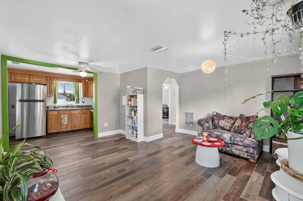 277 Debary Drive Debary FL 32713
