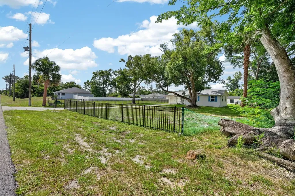 277 Debary Drive Debary FL 32713