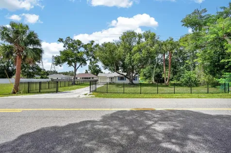 277 Debary Drive Debary FL 32713