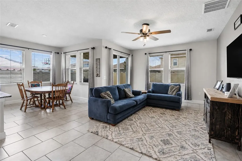 584 Seattle Slew Drive Davenport FL 33837