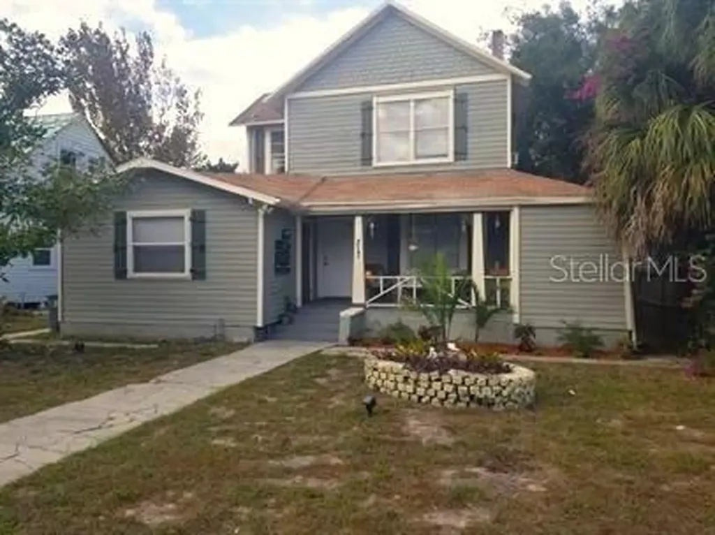 317 E Tarpon Avenue Tarpon Springs FL 34689