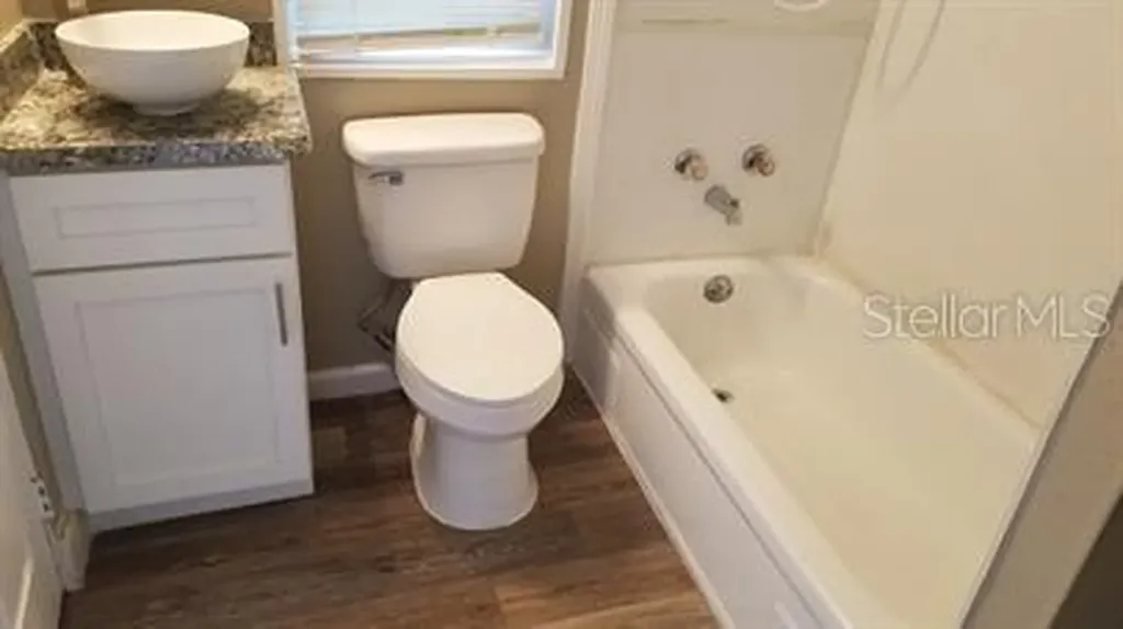 317 E Tarpon Avenue Tarpon Springs FL 34689