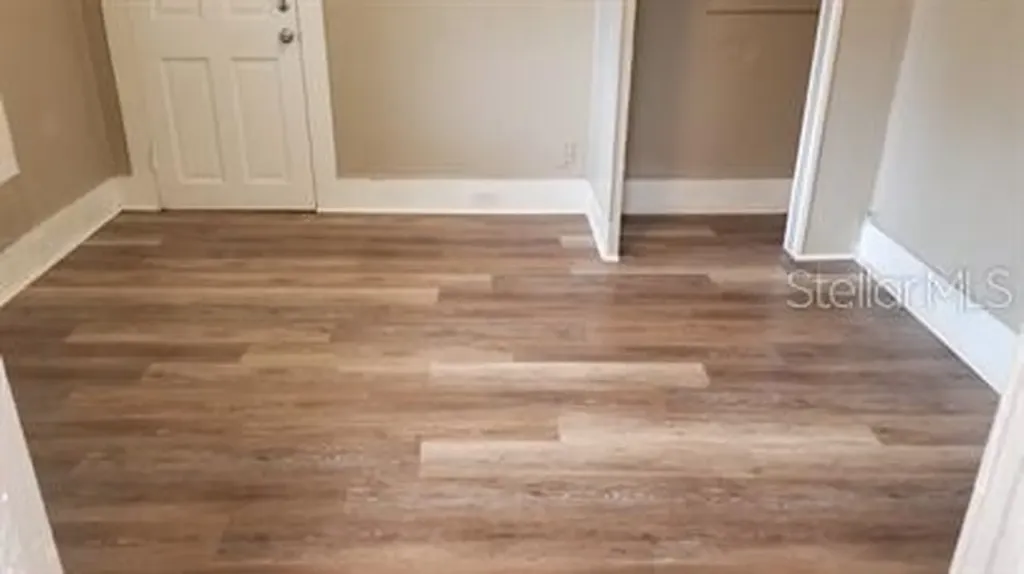 317 E Tarpon Avenue Tarpon Springs FL 34689