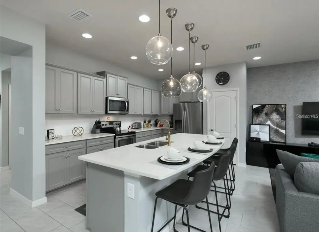 8831 Geneve Court Kissimmee FL 34747
