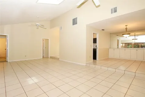 1064 Old Magnolia Cove Drive Apopka FL 32712