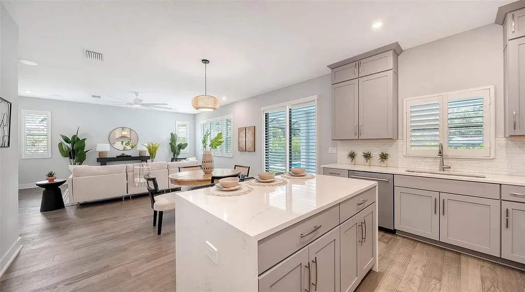2554 Floyd Street Sarasota FL 34239